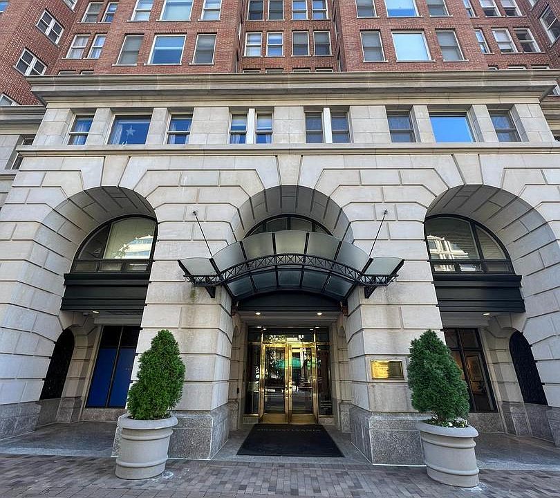 1st image of 601 Pennsylvania Ave NW APT 404