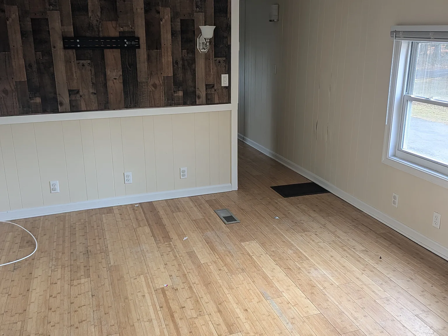 8664 Doris St — Photo 4