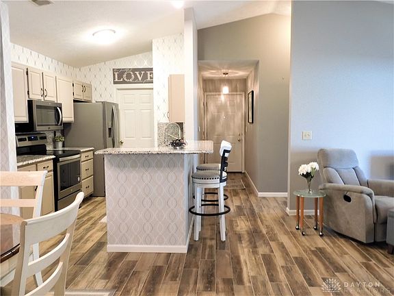 3rd image of 6571 Brigham Sq #6571