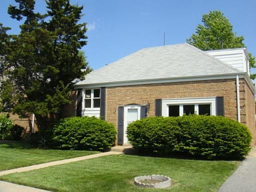 1st image of 6649 N Lincoln Ave