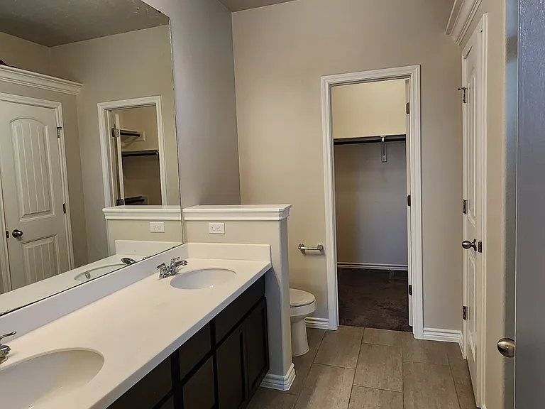 2233 Ibis St — Photo 10