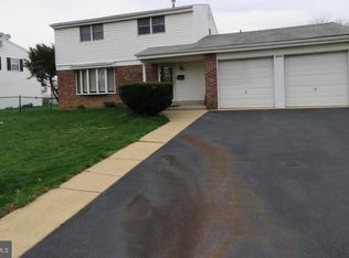 1641 Brookwood Dr, Bensalem, PA 19020