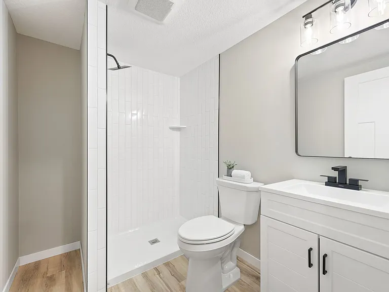1270 Lake Susan Hills Dr — Photo 18