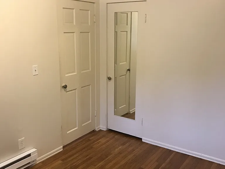 1430 SW Moss St — Photo 12