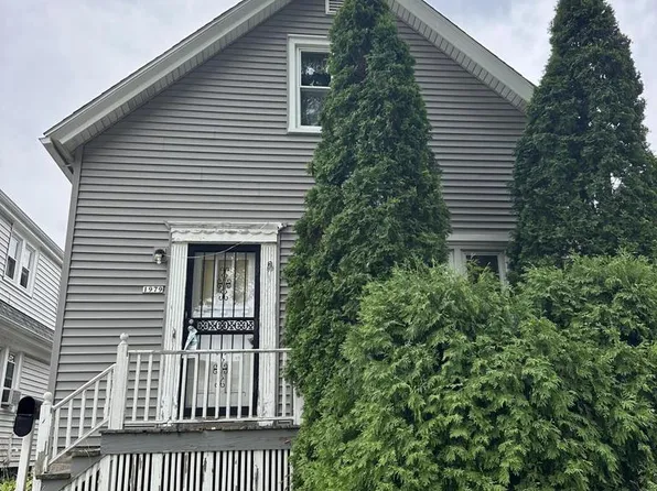 1979 S 10th STREET, Milwaukee, WI 53204