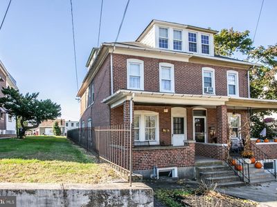 121 W 2nd Ave, Conshohocken, PA, 19428