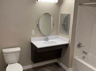601 Moore St #1101, Staunton, VA 24401