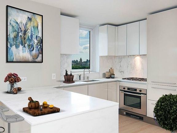 3rd image of 322 W 57th St APT 27G