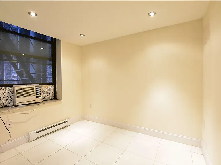 943 Columbus Ave #1B — Photo 4