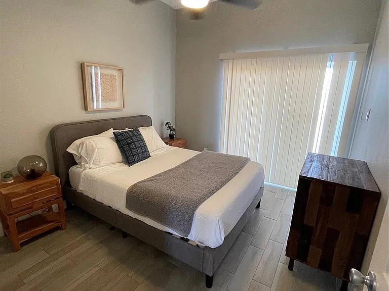 1015 Bluewater Dr #3 — Photo 5