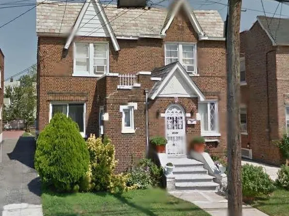 94-31 239th Street, Floral Park, NY 11001