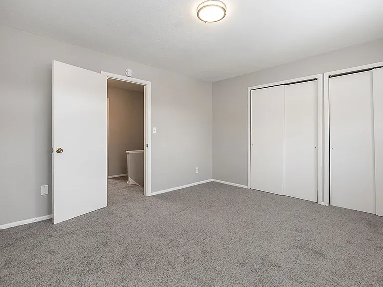 23755 Banbury Cir #10 — Photo 20
