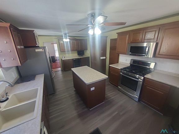 5th image of 812 W Quay Ave