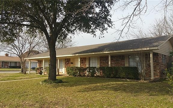 2nd image of 1324 Lyric Dr
