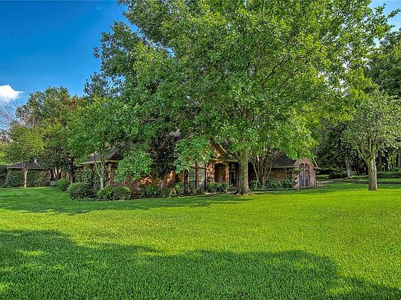 2nd image of 108 Deer Creek Dr