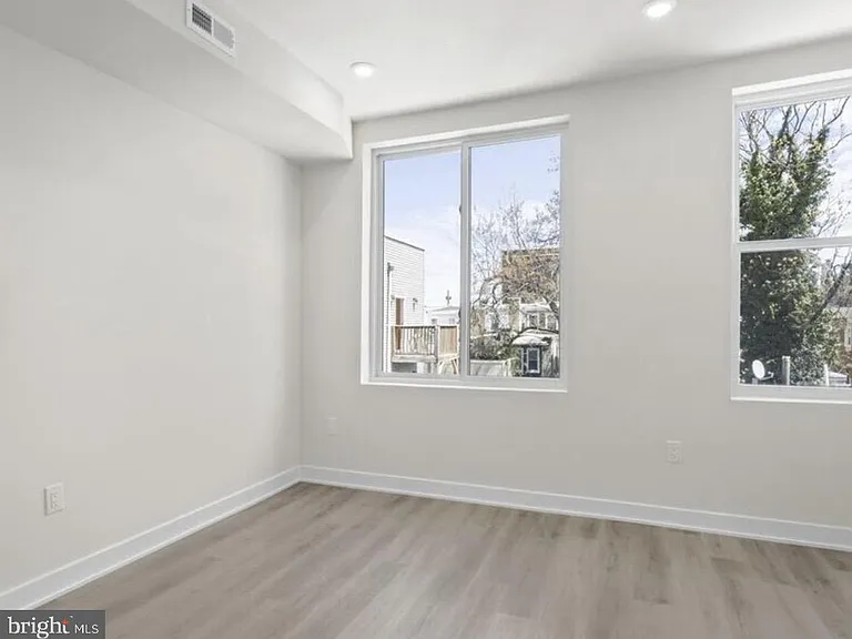 638 N Shedwick St #2 — Photo 22