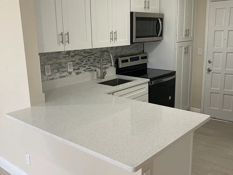 1648 NE 31st Ct — Photo 7