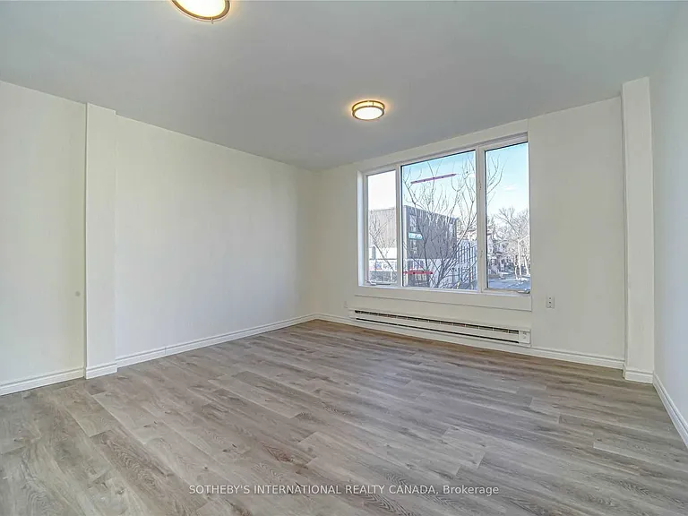 843 Danforth Ave #UPPER — Photo 7