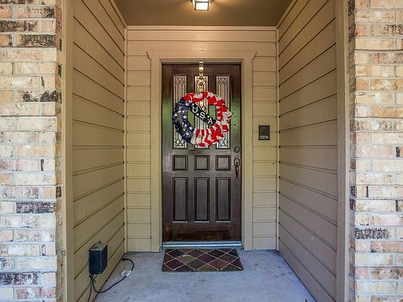 5th image of 1331 River Oaks Dr