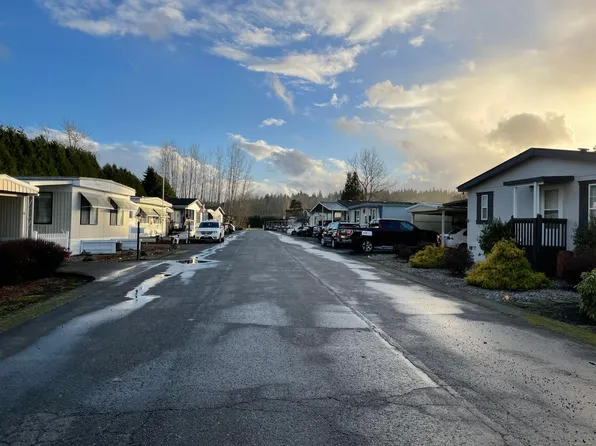 2322 Tacoma Rd E Trailer 9, Puyallup, WA 98371