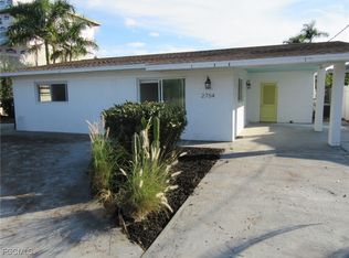 2754 Shoreview Dr, Naples, FL 34112