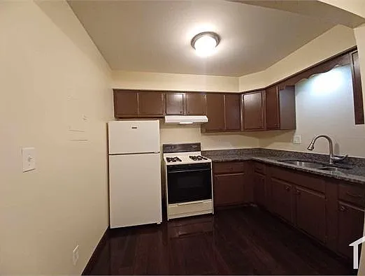 3627 N Rockton Ave #201 — Photo 1
