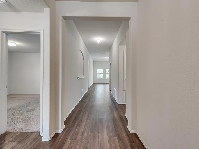 1540 Acmite Ave — Photo 4