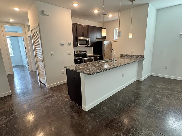 1216 Porter St #A — Photo 11