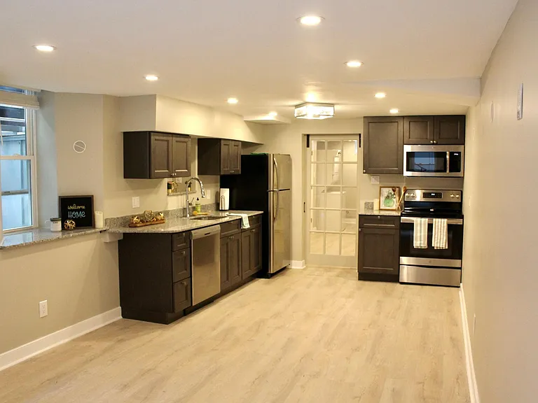 1506 Swain St #BASEMENT — Photo 1