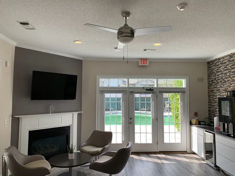 Leasing Office