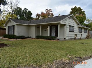 7002 Sharpcrest St, Houston, TX 77074