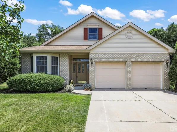 13 Phillip Ct, Monroe Township, NJ 08831