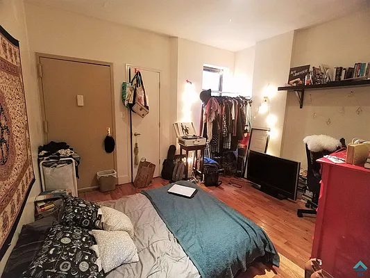 Rented by EXR | media 5