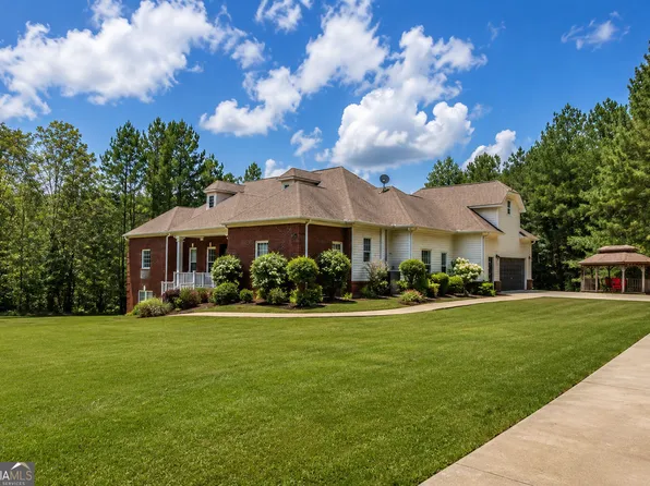 166 Freedom Ln, Commerce, GA 30530