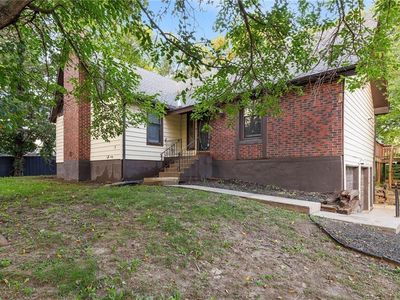 6707 Richmond Ave, Kansas City, MO, 64133