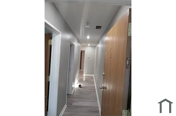 Building Photo - 1538 Hunter St #6