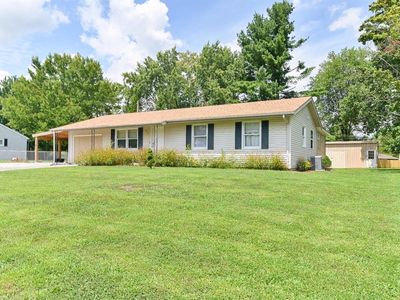 526 Clearview Ln, Versailles, IN, 47042