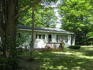 1st image of 1726 Parkwood Dr