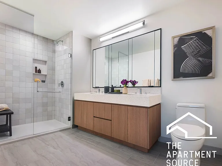 514 N Peshtigo Ct #25BATH — Photo 8