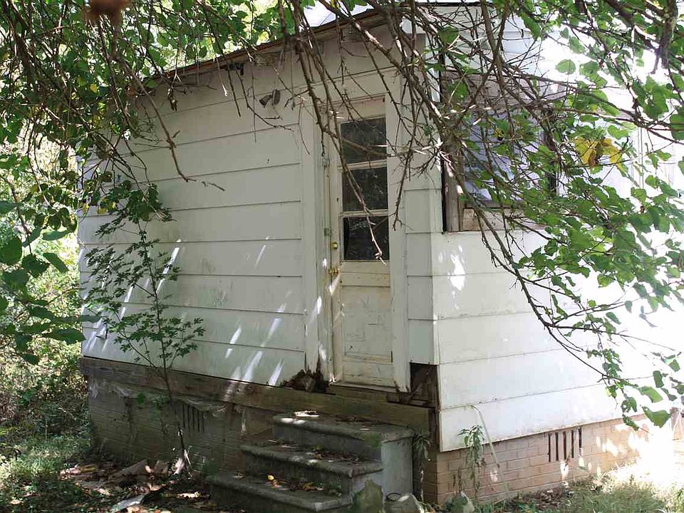 2nd image of 23 Ames St