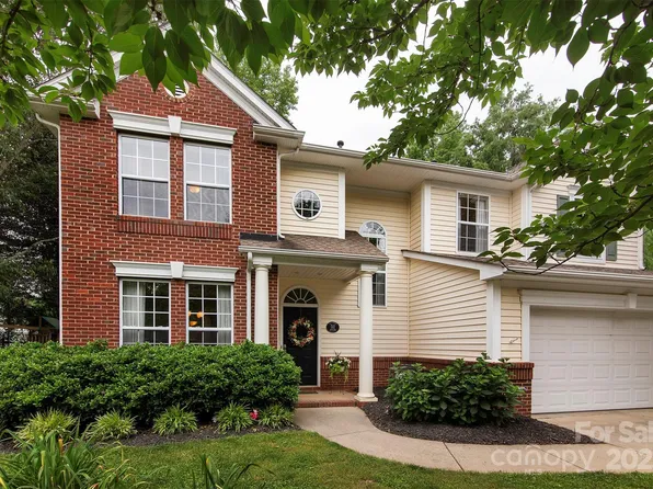 3404 Pasture View Ct, Charlotte, NC 28269