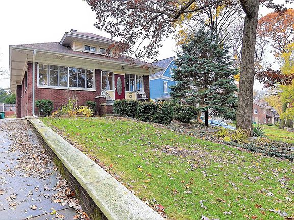 2nd image of 410 Whitney Ave