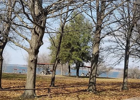 2nd image of 138 Park Dr