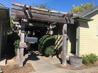 317 Piper St, Healdsburg, CA 95448