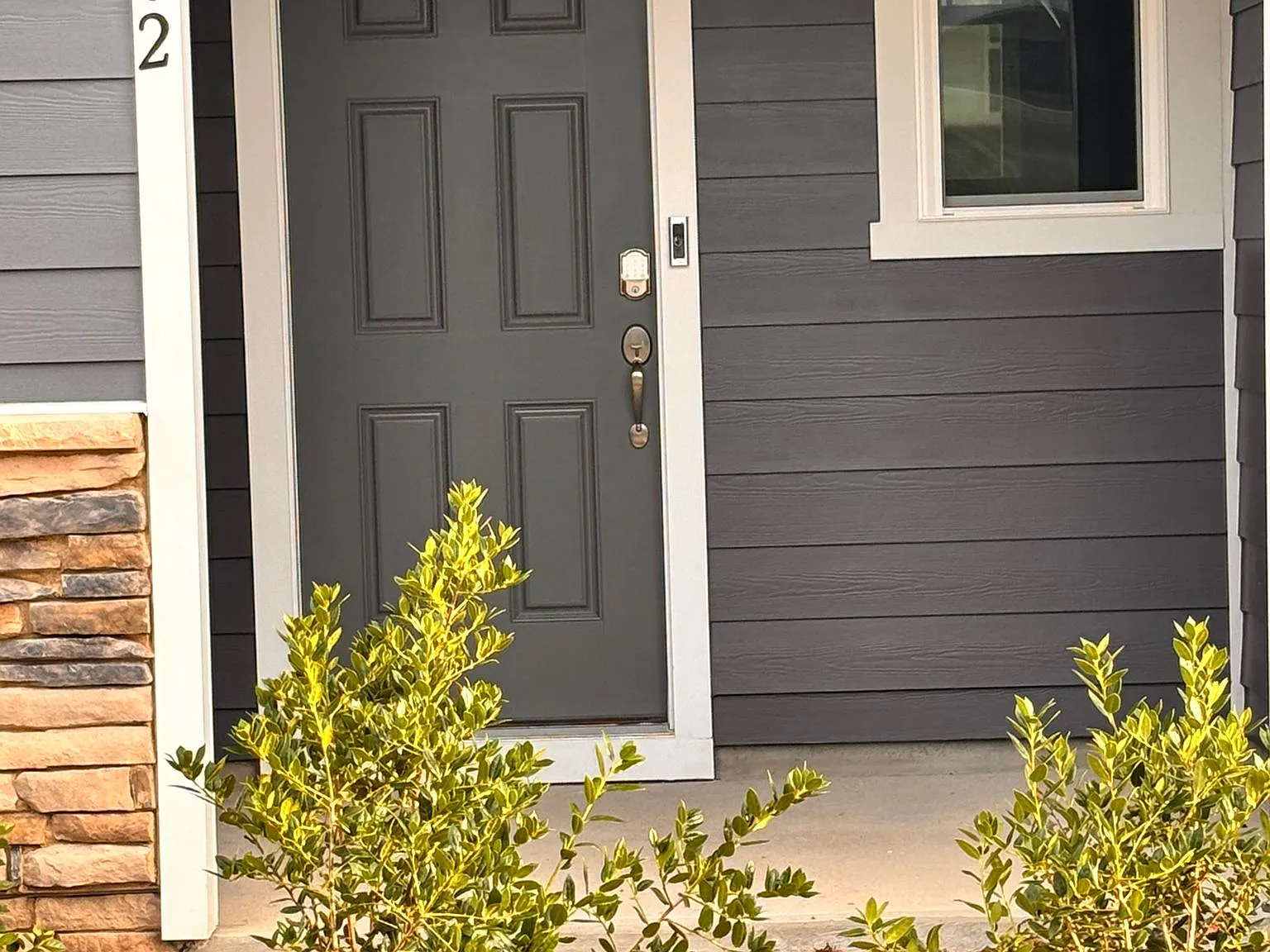 3 bed, 2.5 bath, 1792 sqft, $1,899 — Photo 3