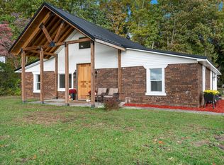 71599 State Line Rd, Edwardsburg, MI 49112