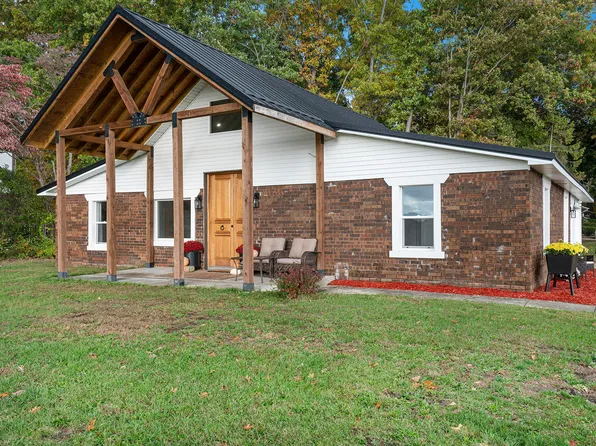 71599 State Line Rd, Edwardsburg, MI 49112