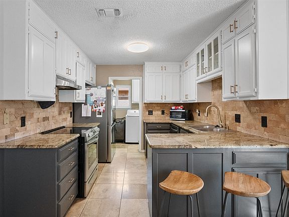 4th image of 5008 Hawkins Cemetery Rd