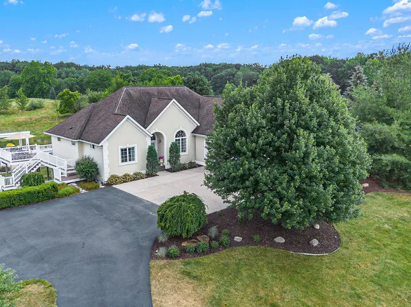9350 Copper Greens Ct SE, Caledonia, MI 49316