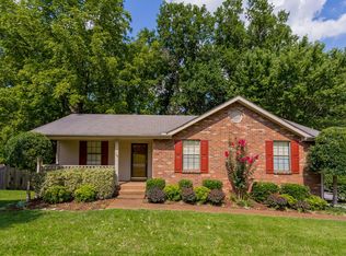 725 Albany Dr, Hermitage, TN 37076